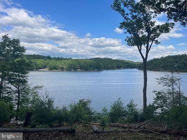 SOUTHWOOD DR--LAKE FRONT LOT, CROSS JUNCTION, VA 22625