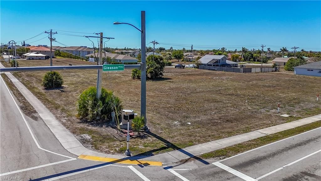 804 Gleason Pkwy , Cape Coral, FL 33914 Photo