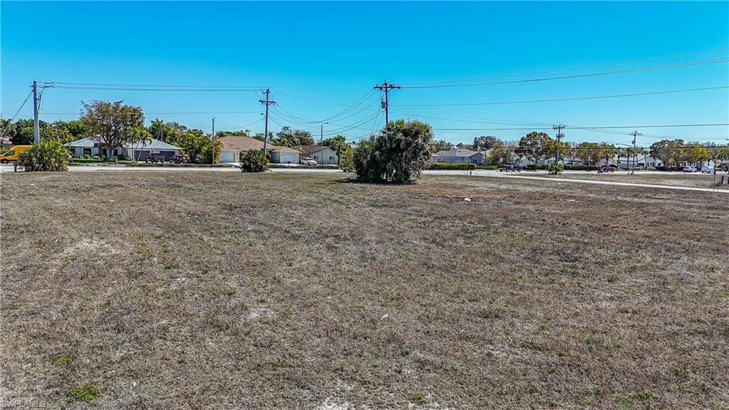 804 Gleason Pkwy , Cape Coral, FL 33914 Photo