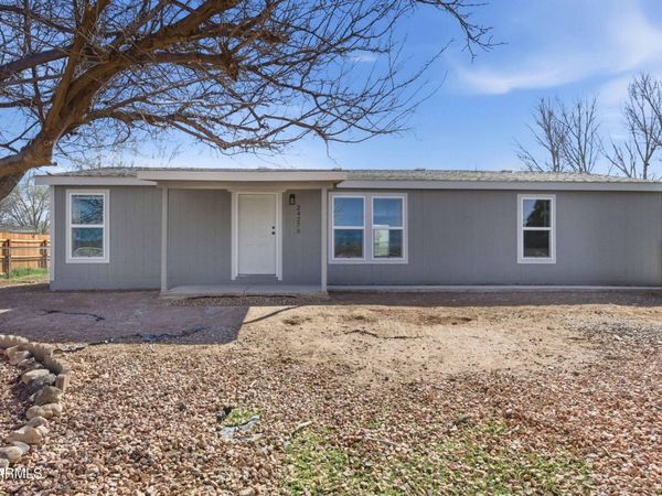 24275 N CLEVELAND Street, Paulden, AZ 86334