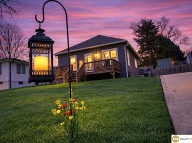 2915 N 206 Street, Elkhorn, NE 68022