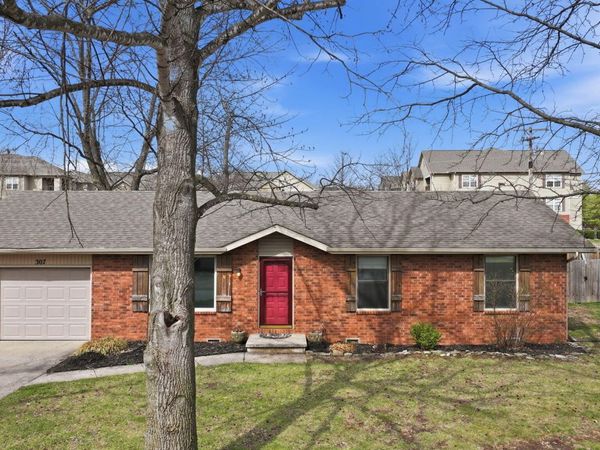 307 E Deanna Lane, Nixa, MO 65714