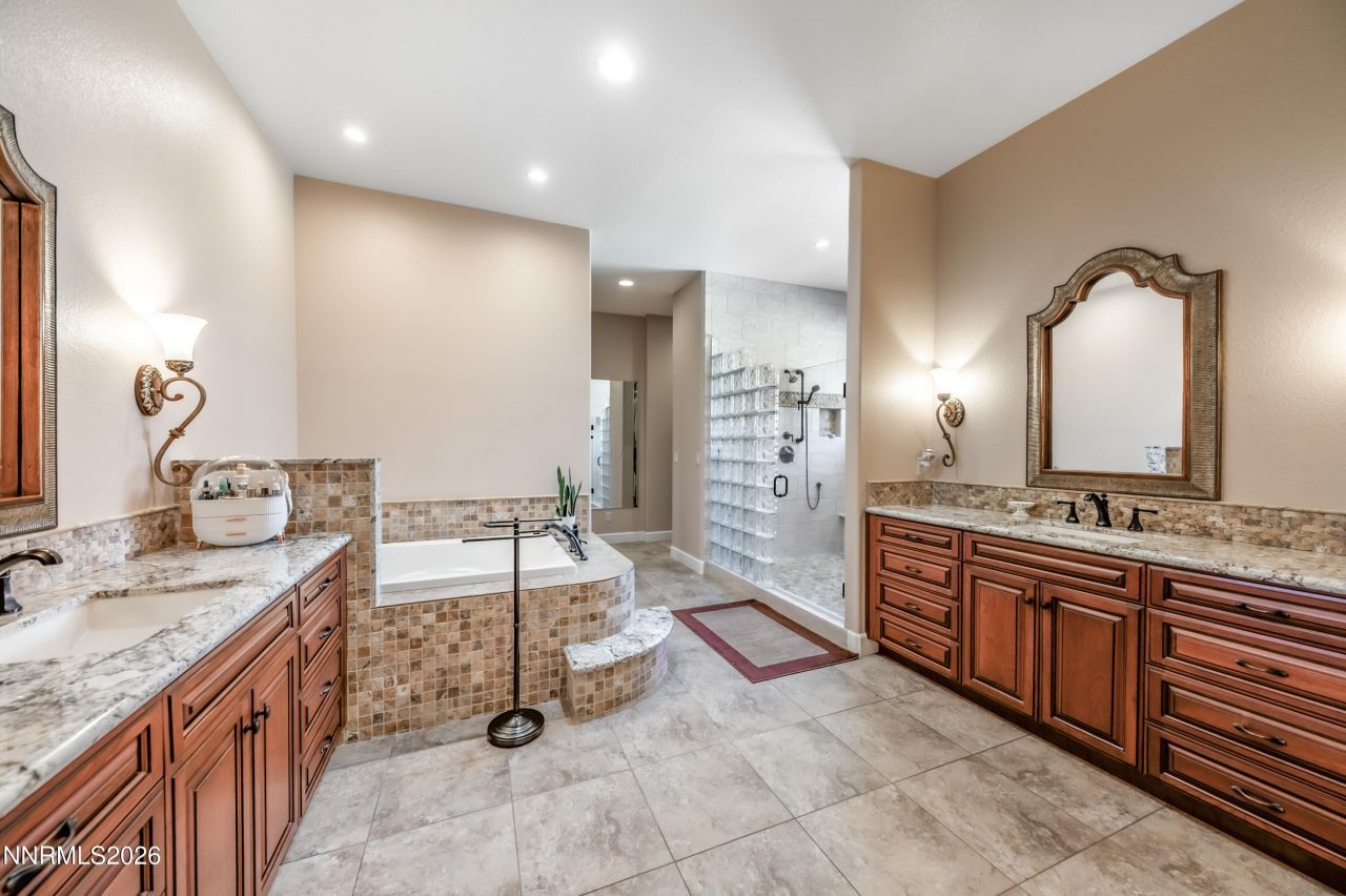 16070 River Oaks Court, Reno, NV 89511 Photo