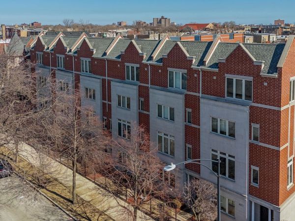 4553 S King Drive , Chicago, IL 60653