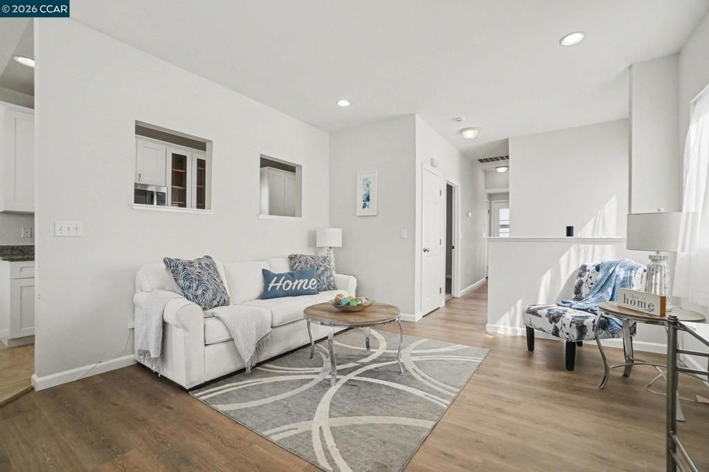 139 Rodeo Ave, Rodeo, CA 94572 Main Photo