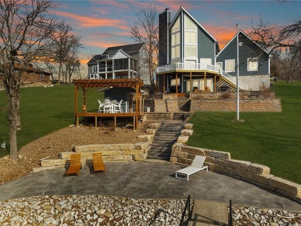 606 Lake Viking Terrace, Gallatin, MO 64640