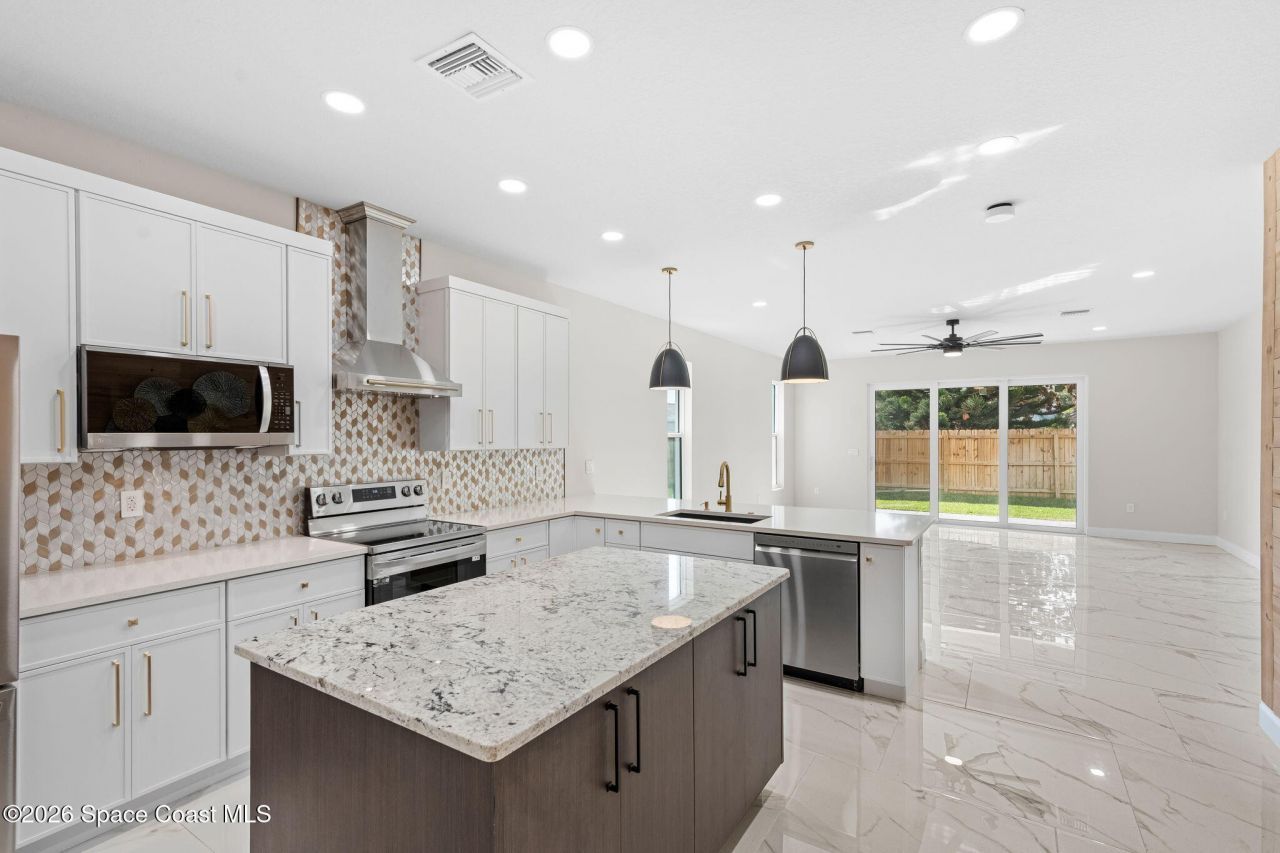 119 Jefferson Avenue, Cape Canaveral, FL 32920 Photo