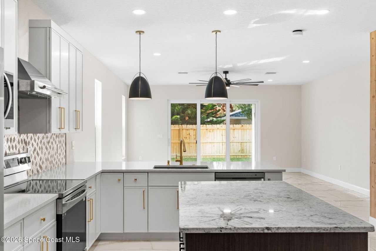 119 Jefferson Avenue, Cape Canaveral, FL 32920 Photo