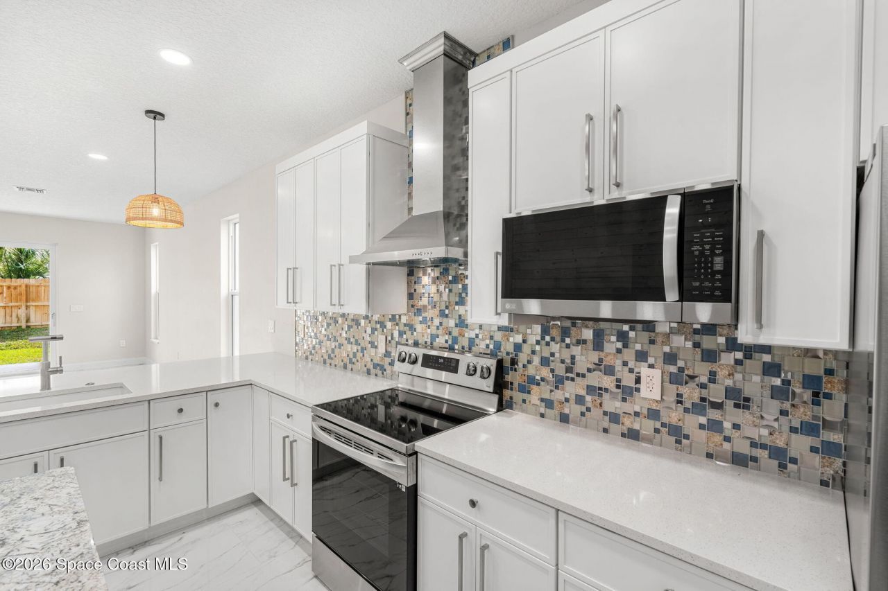115 Jefferson Avenue, Cape Canaveral, FL 32920 Photo