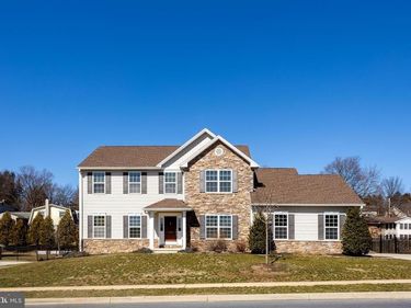 5988 CAMDEN DRIVE, HARRISBURG, PA 17112