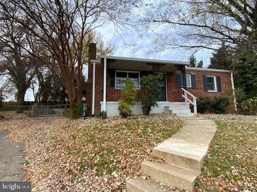 3903 FAIRVIEW DRIVE , FAIRFAX, VA 22030