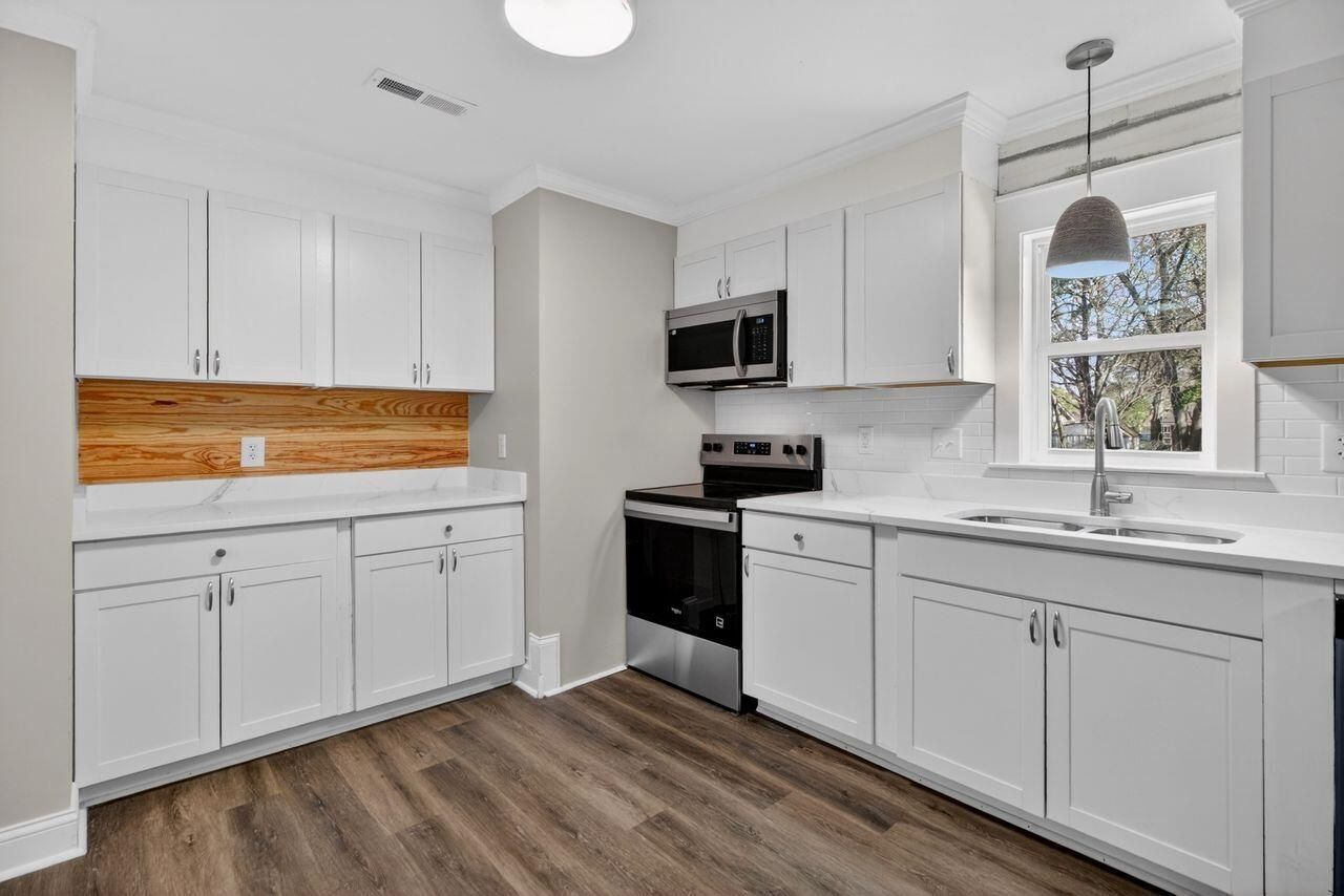 20 Newark Avenue Photo 12