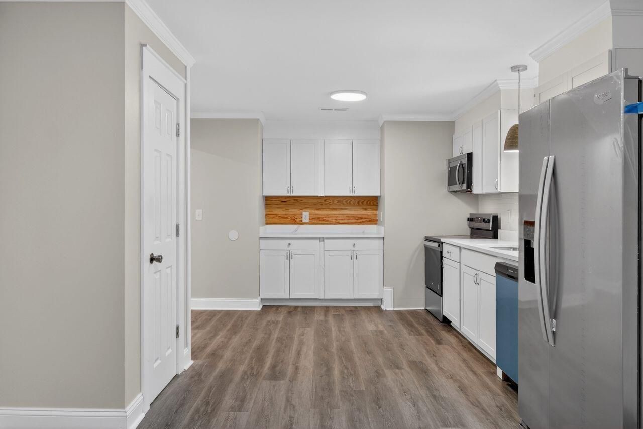 20 Newark Avenue Photo 14