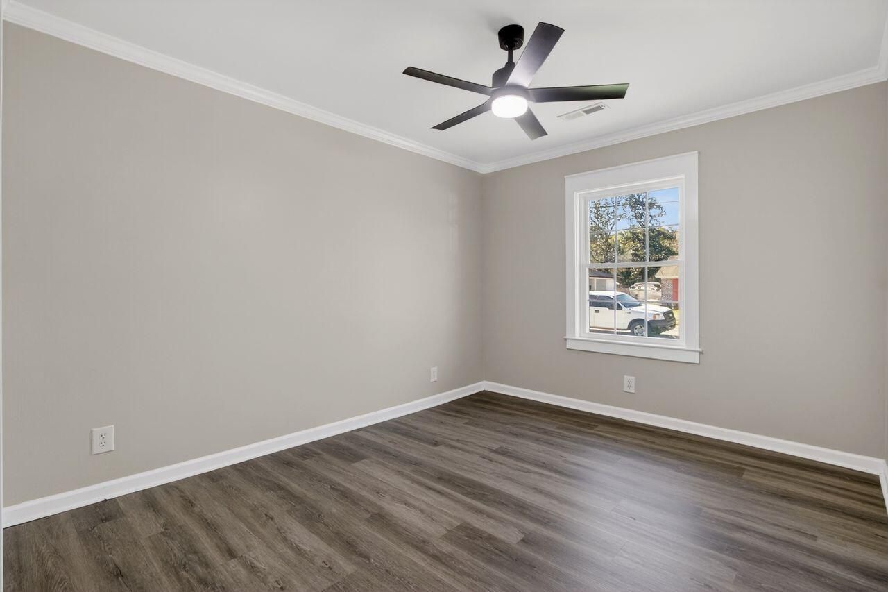 20 Newark Avenue Photo 18