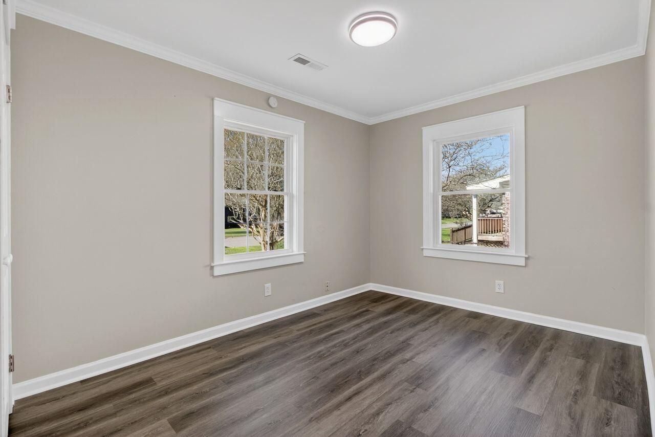 20 Newark Avenue Photo 23