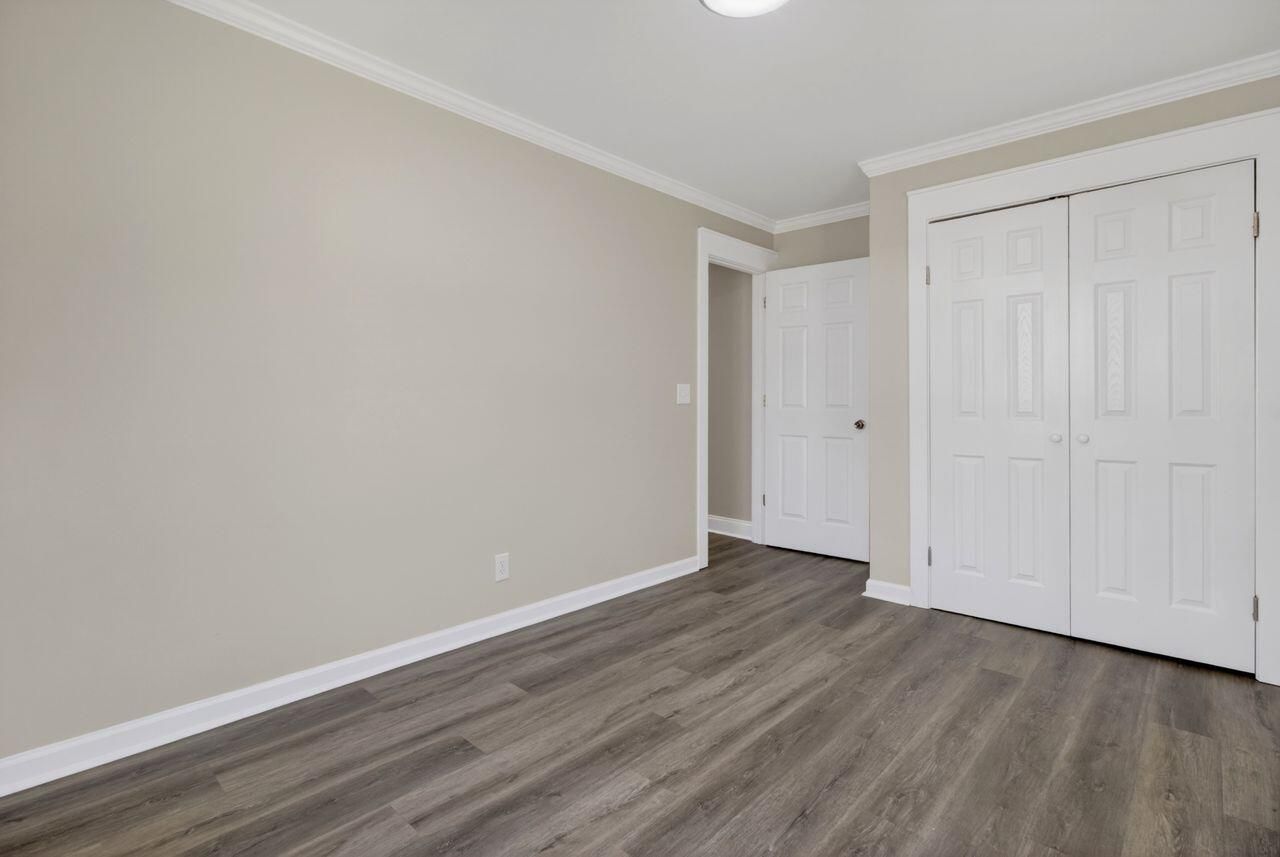 20 Newark Avenue Photo 24