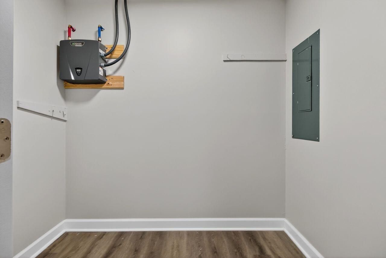 20 Newark Avenue Photo 33