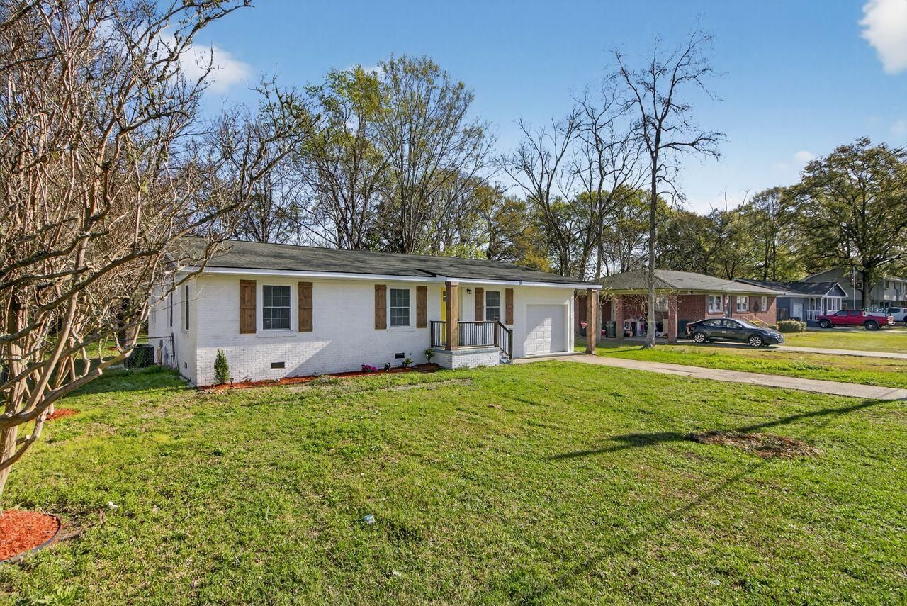 20 Newark Avenue Photo 4