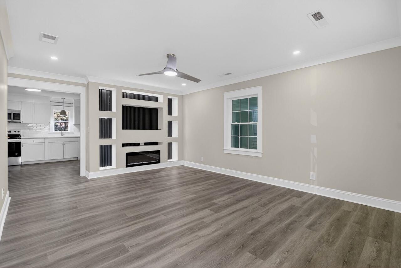 20 Newark Avenue Photo 6