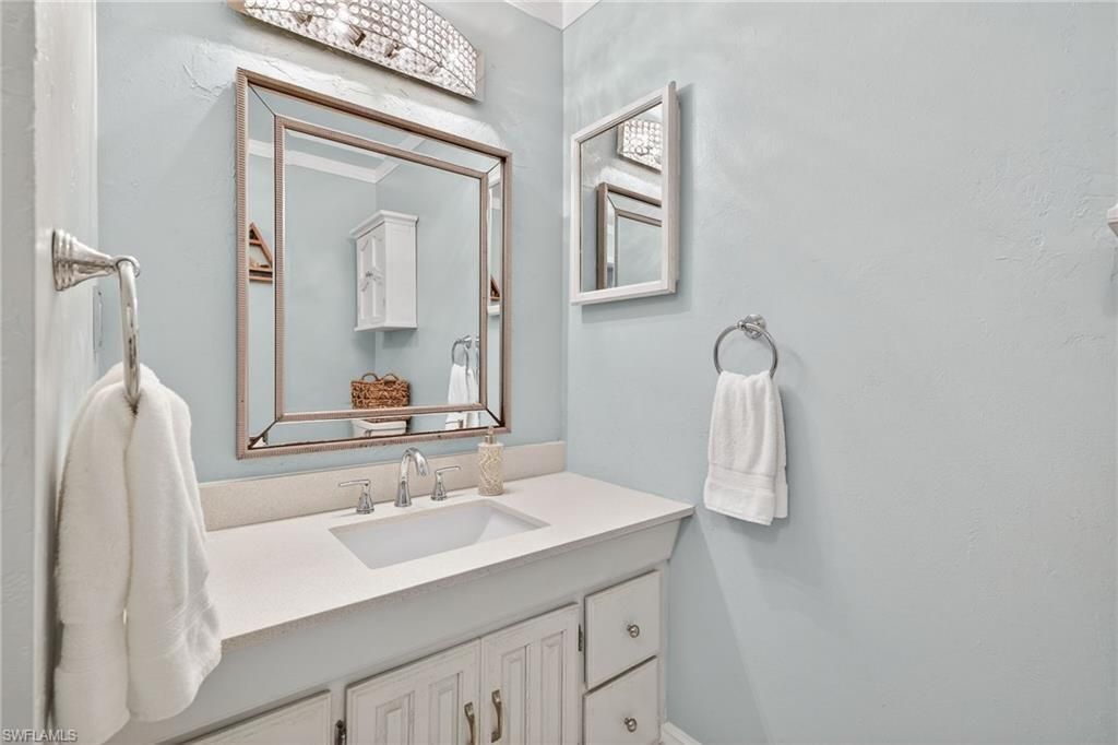 4633 Siesta Cir, Fort Myers, FL 33901 Photo