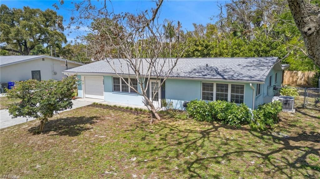 4633 Siesta Cir, Fort Myers, FL 33901 Photo