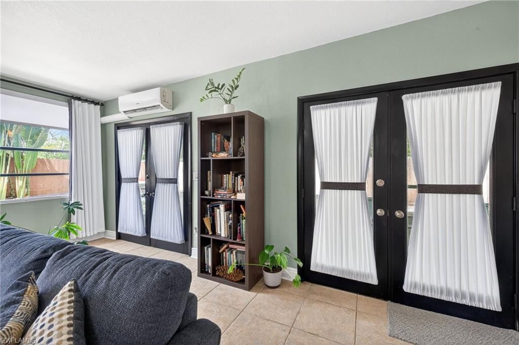 4633 Siesta Cir, Fort Myers, FL 33901 Photo