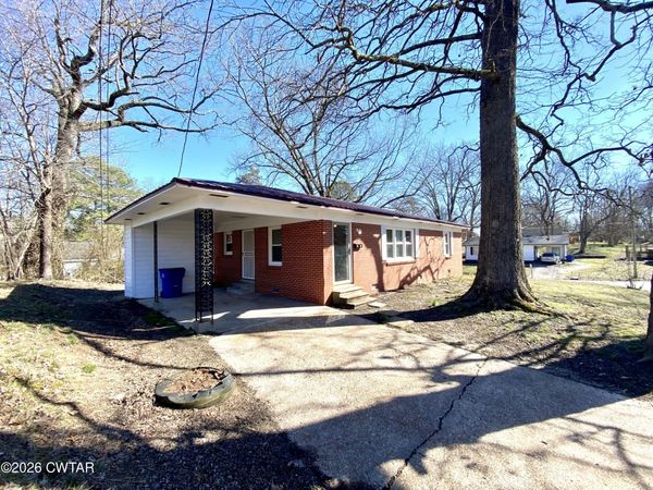 20 S Garland Street , McKenzie, TN 38201