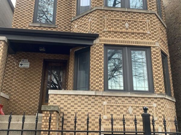 2825 N Hamlin Avenue , Unit 1, Chicago, IL 60618