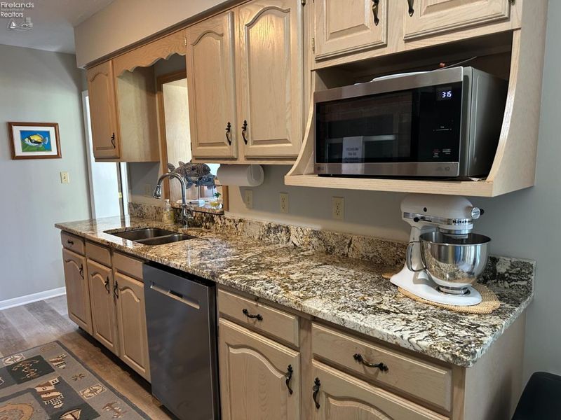 5784 E Carl Street, Marblehead, OH 43440 Photo 10