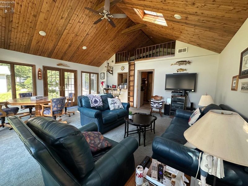 5784 E Carl Street, Marblehead, OH 43440 Photo 17