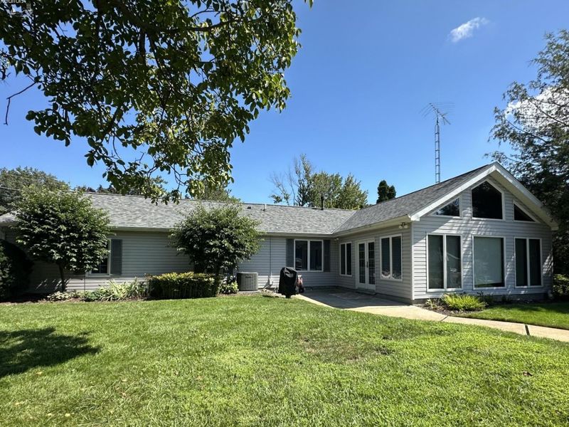 5784 E Carl Street, Marblehead, OH 43440 Photo 2