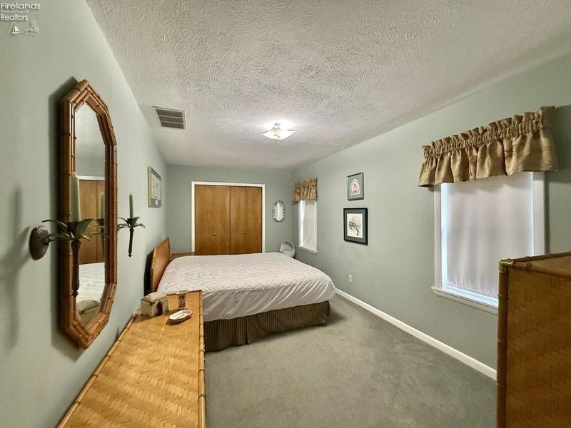 5784 E Carl Street, Marblehead, OH 43440 Photo 26