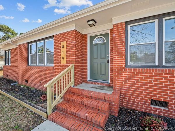 819 Sandalwood Drive, Fayetteville, NC 28304