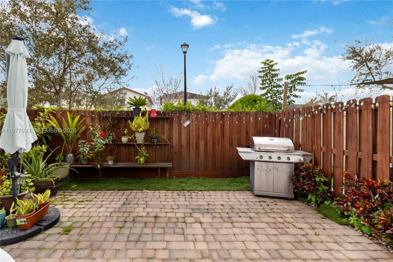 10268 NW 88th Ter , Doral, FL 33178 Photo