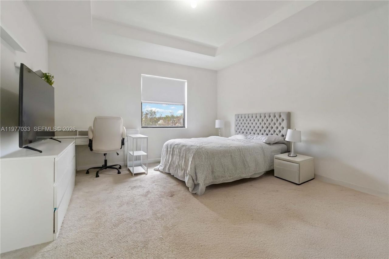 10268 NW 88th Ter, Doral, FL 33178 Photo