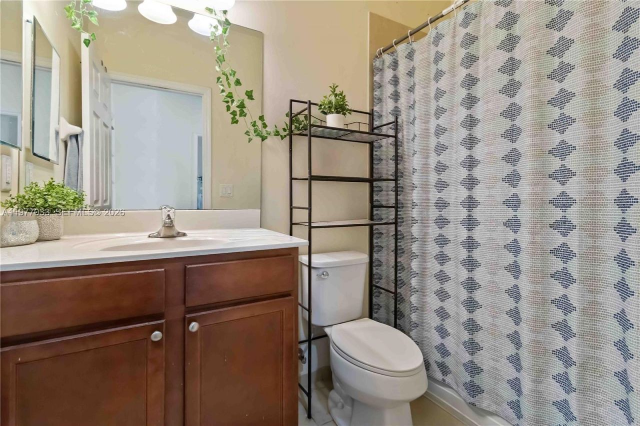 10268 NW 88th Ter, Doral, FL 33178 Photo