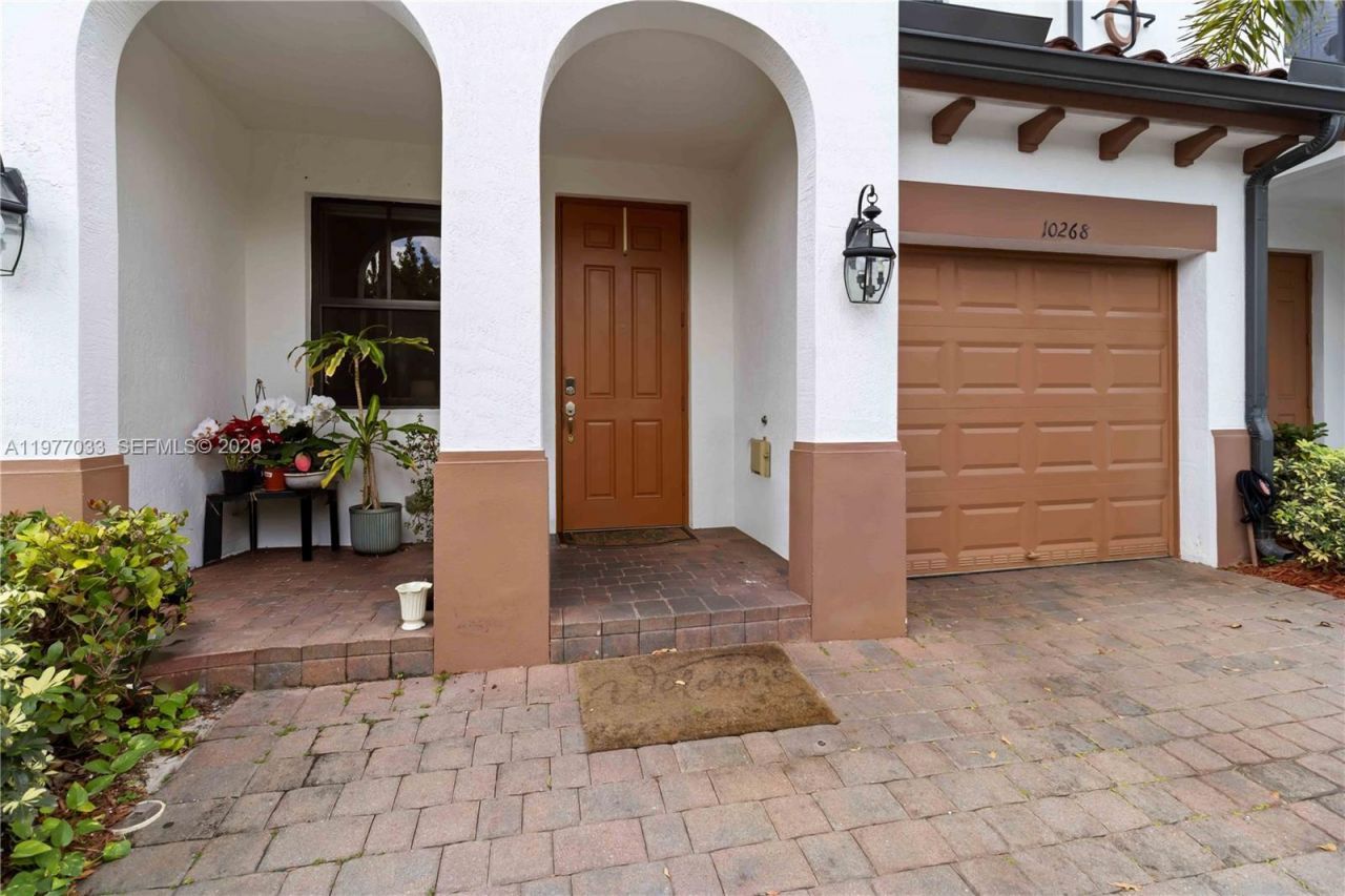 10268 NW 88th Ter , Doral, FL 33178 Photo