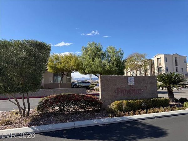 7248 Fountain Village Avenue, Las Vegas, NV 89113