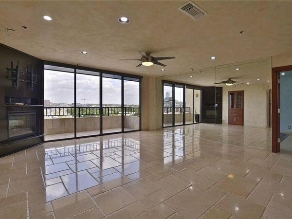 40 N Interstate 35, Unit 12C2, Austin, TX 78701