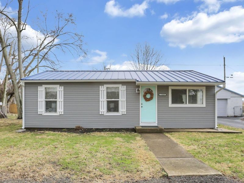 13660 Queen Road NE, Thornville, OH 43076 Photo 1