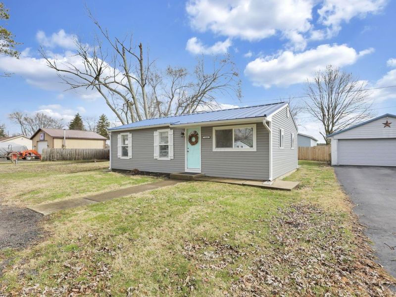 13660 Queen Road NE, Thornville, OH 43076 Photo 3