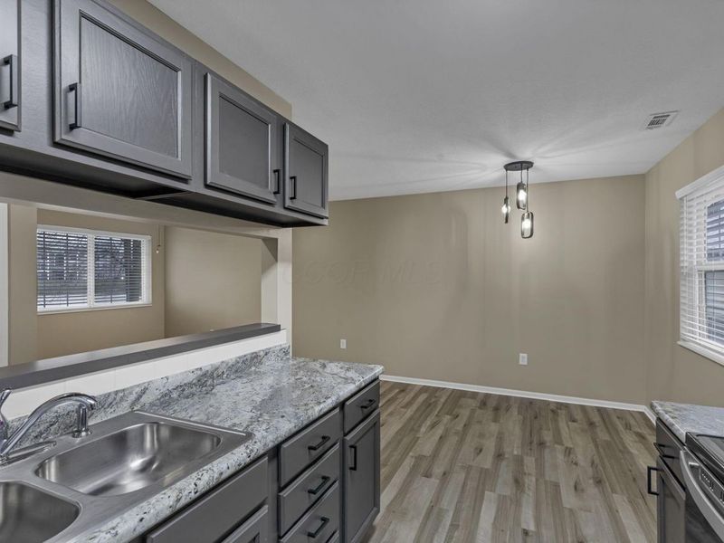 4363 Seahorse Lane, Groveport, OH 43125 Photo 14