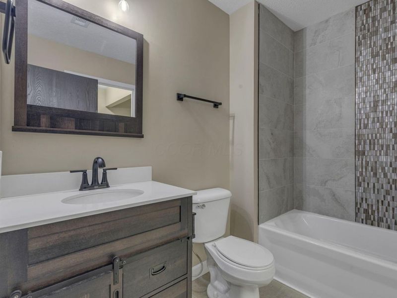 4363 Seahorse Lane, Groveport, OH 43125 Photo 19