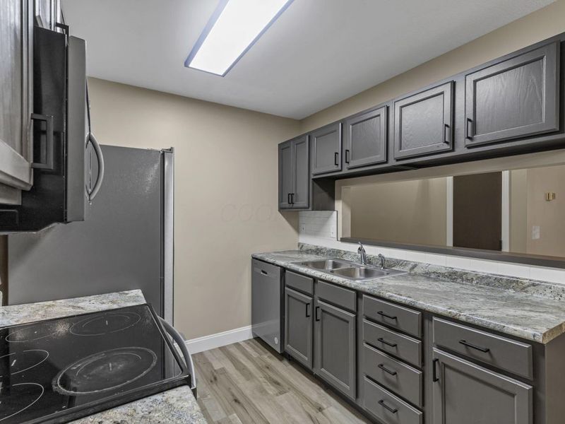 4363 Seahorse Lane, Groveport, OH 43125 Photo 8