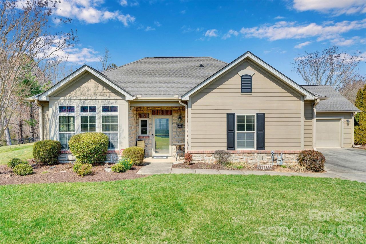 4767 Polo Gate Boulevard, Charlotte, NC 28216 Main Photo