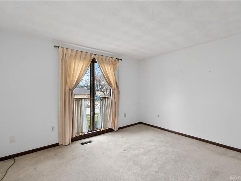 210 Chris Drive, Englewood, OH 45322 Photo 33