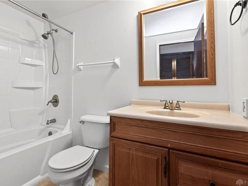 210 Chris Drive, Englewood, OH 45322 Photo 37