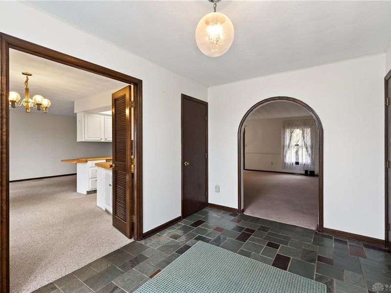 210 Chris Drive, Englewood, OH 45322 Photo 5