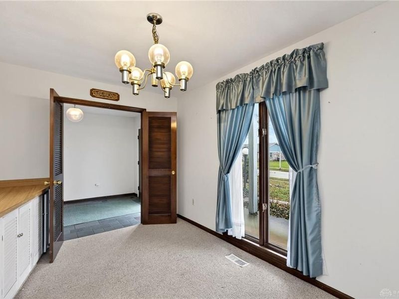 210 Chris Drive, Englewood, OH 45322 Photo 8