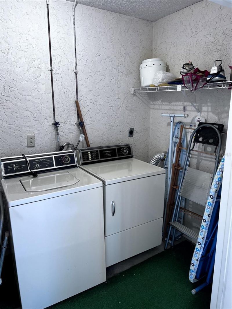 533 Lakeside Drive, Unit 533, Bradenton, FL 34210 Photo